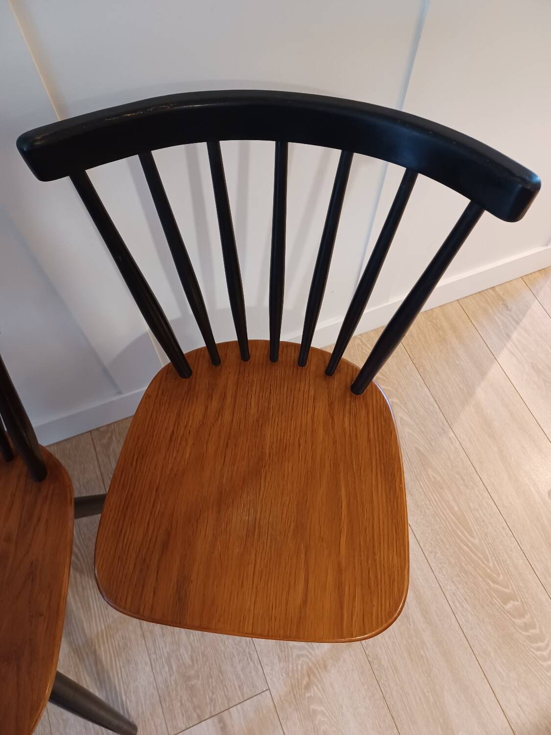 Suite de 4 chaises type Fanett