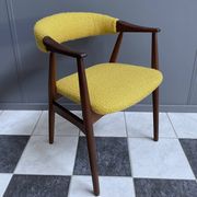 Chaise Thomas Harlev modèle 213 en Boucle jaune