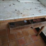 Table de toilette ou coiffeuse en marbre