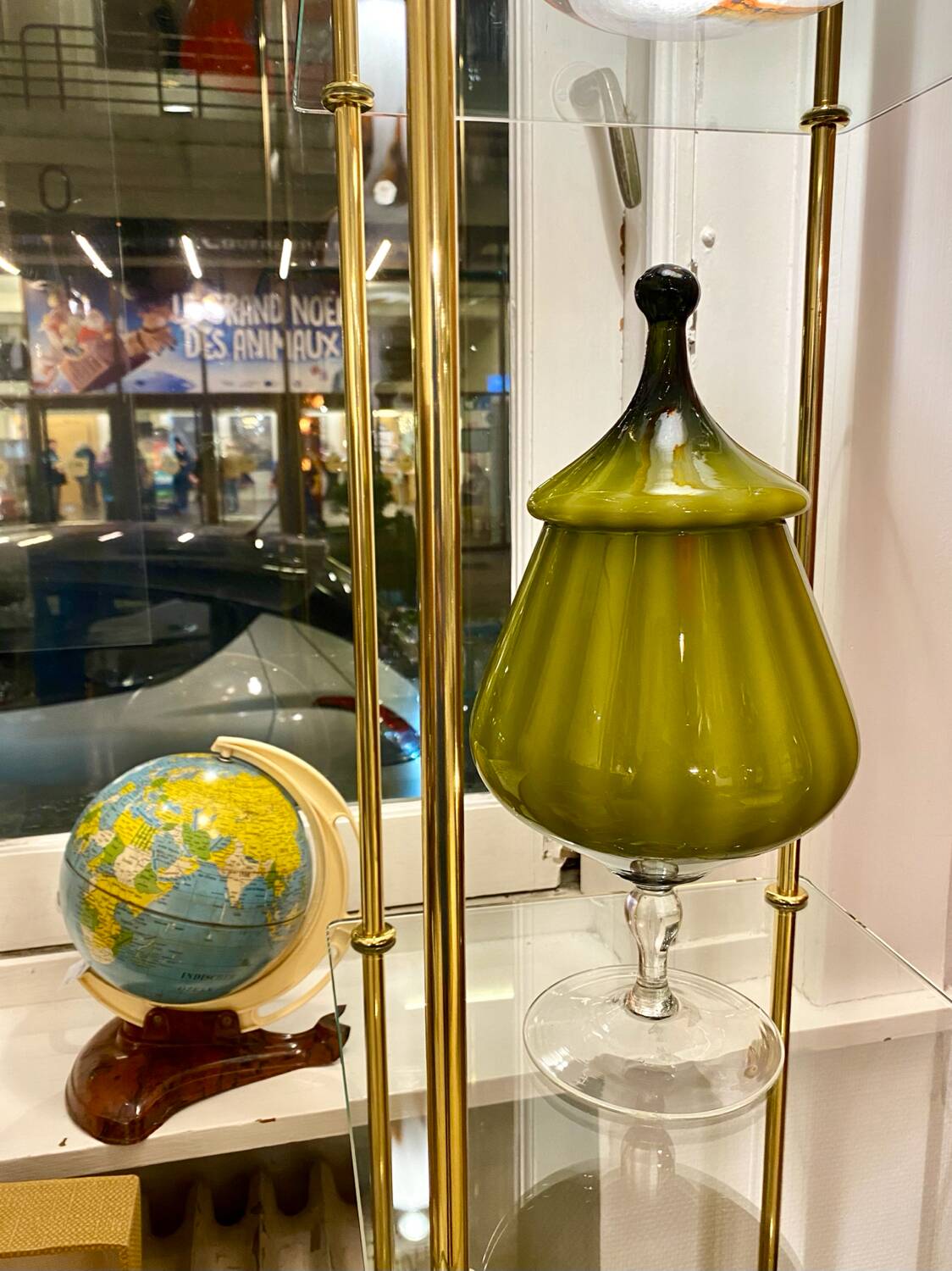 Empoli opaline glass candy box 1960