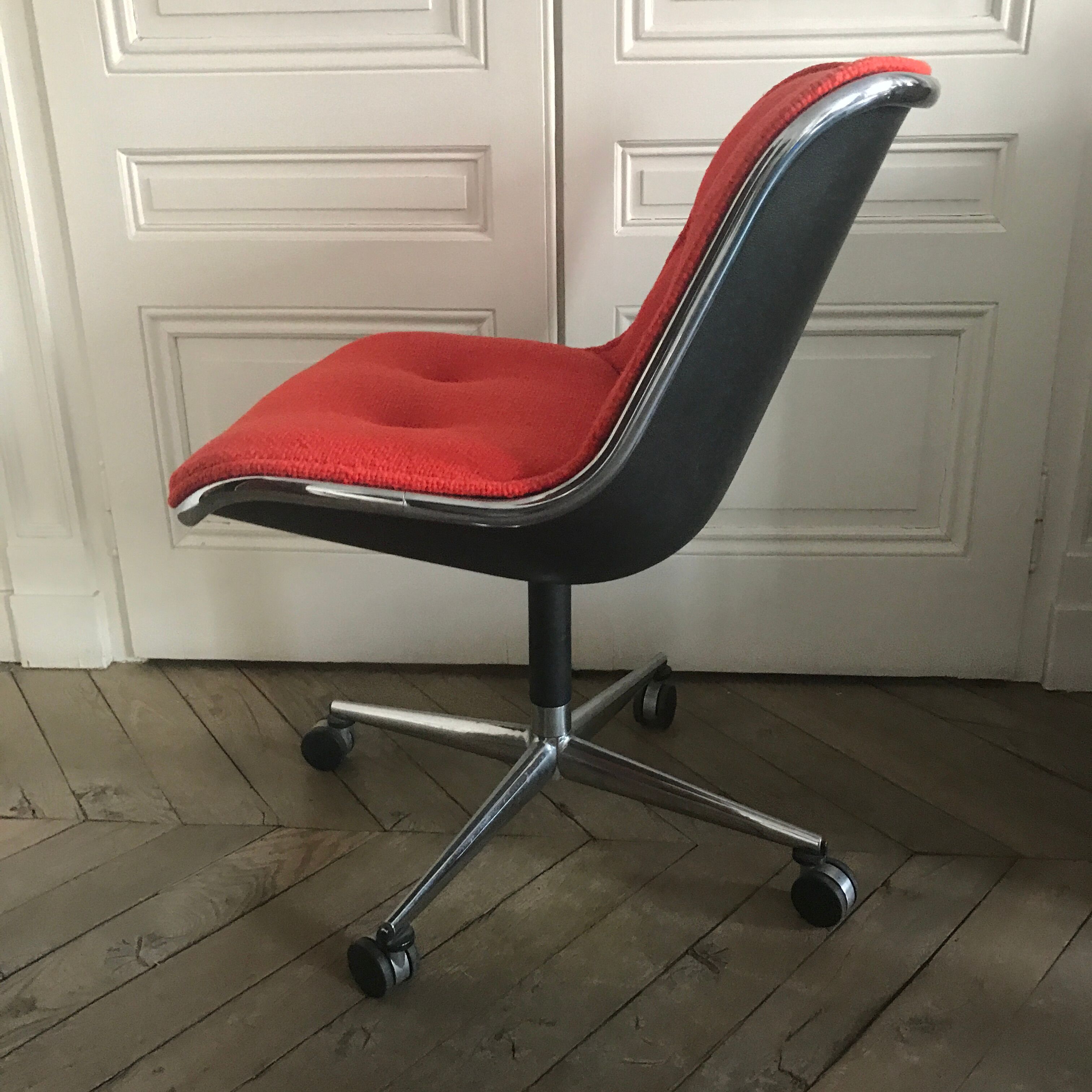 Charles Pollock wool chair