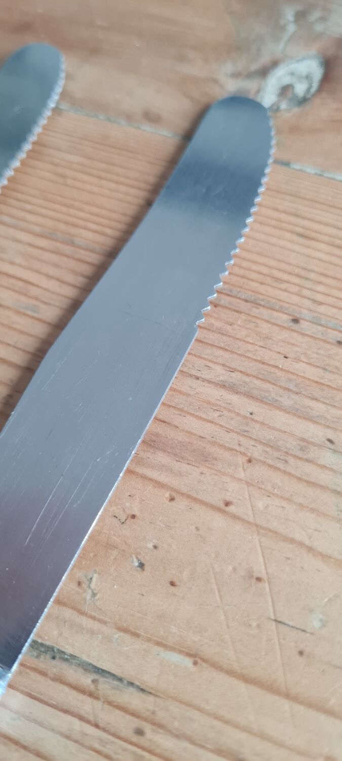 Service de 6 couteaux en inox