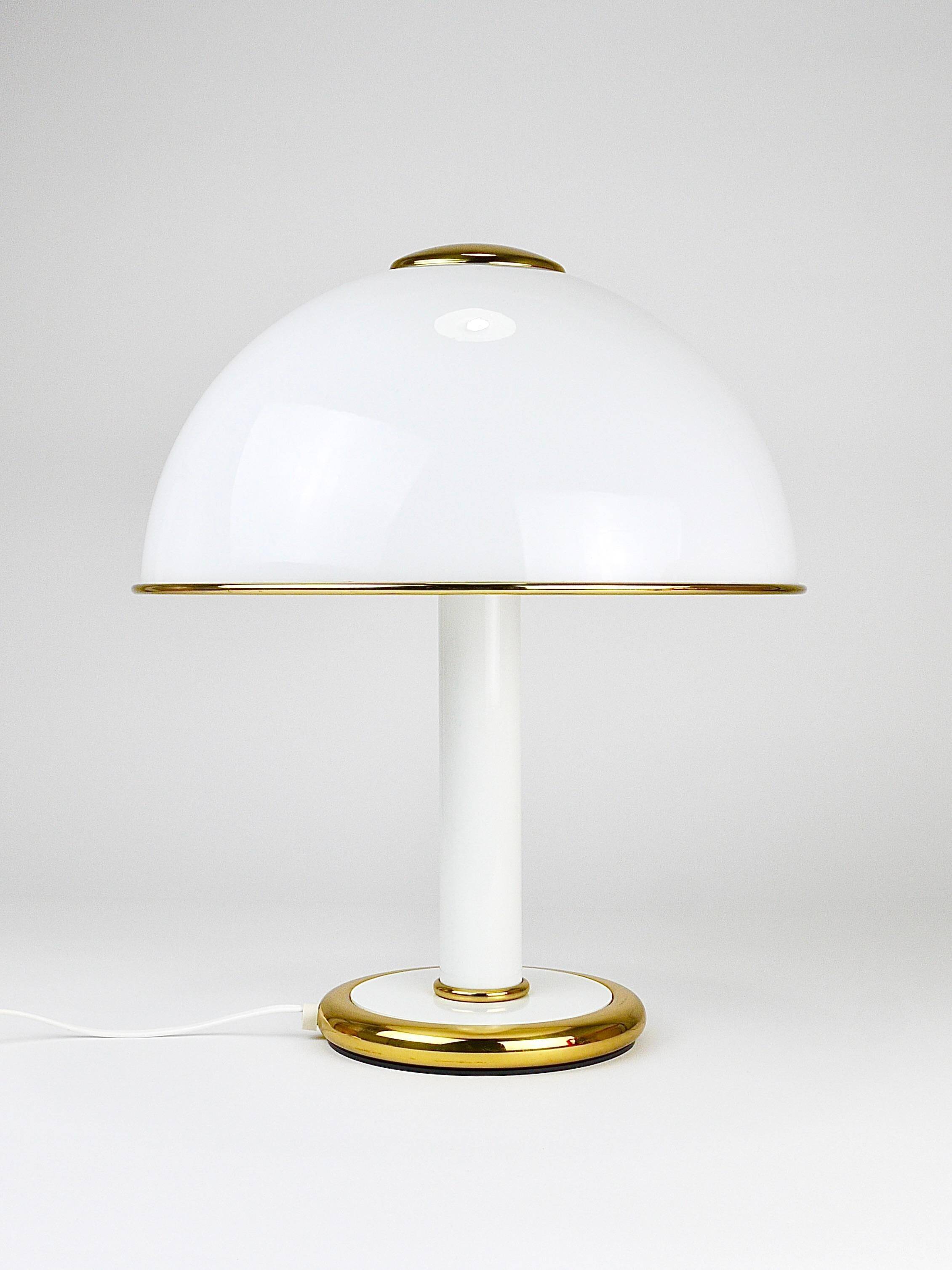 F. Fabbian Mushroom Table Lamp in White and Gold Murano Glass, Italy, 1970s