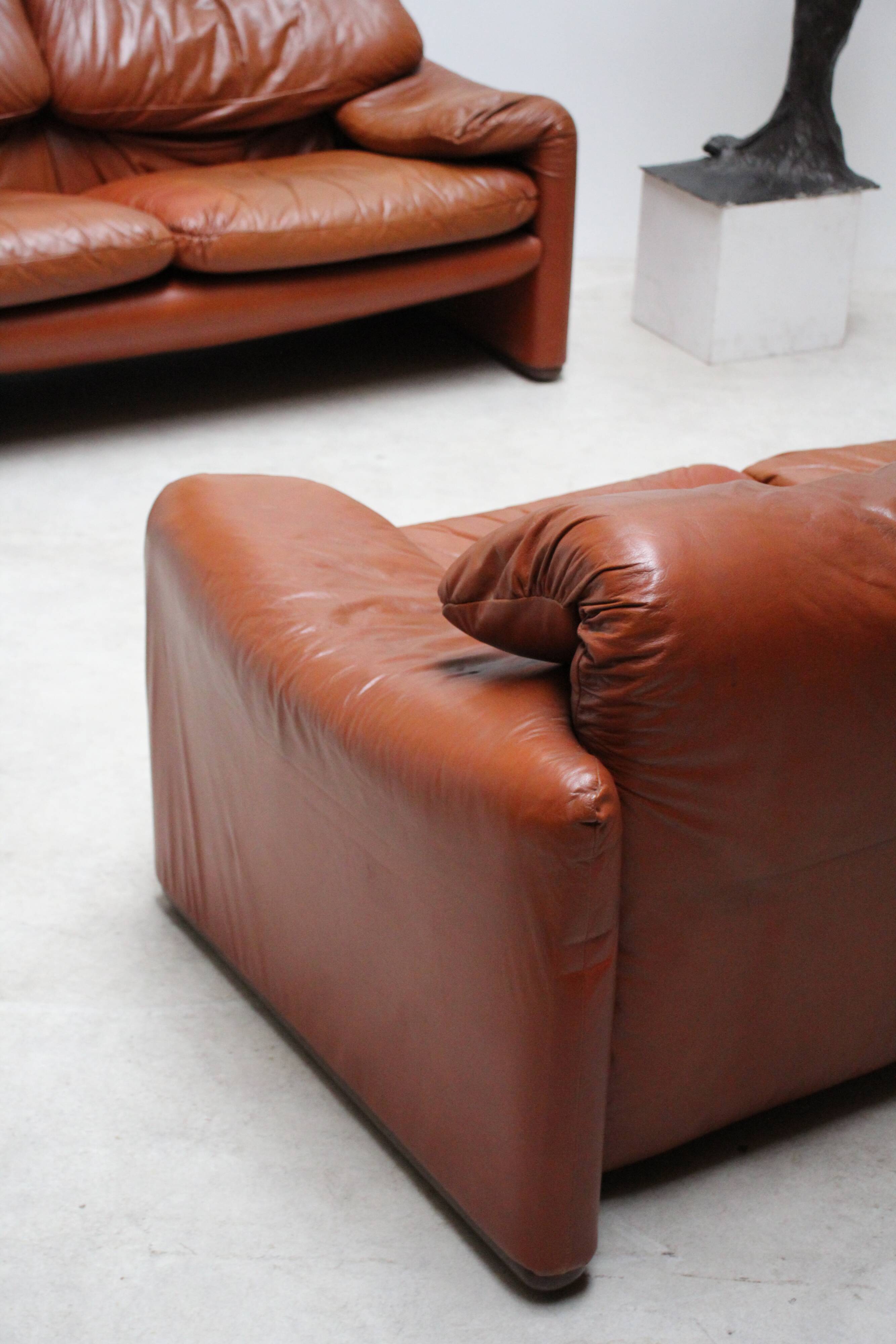 2 seater sofa Maralunga by Vico Magistretti