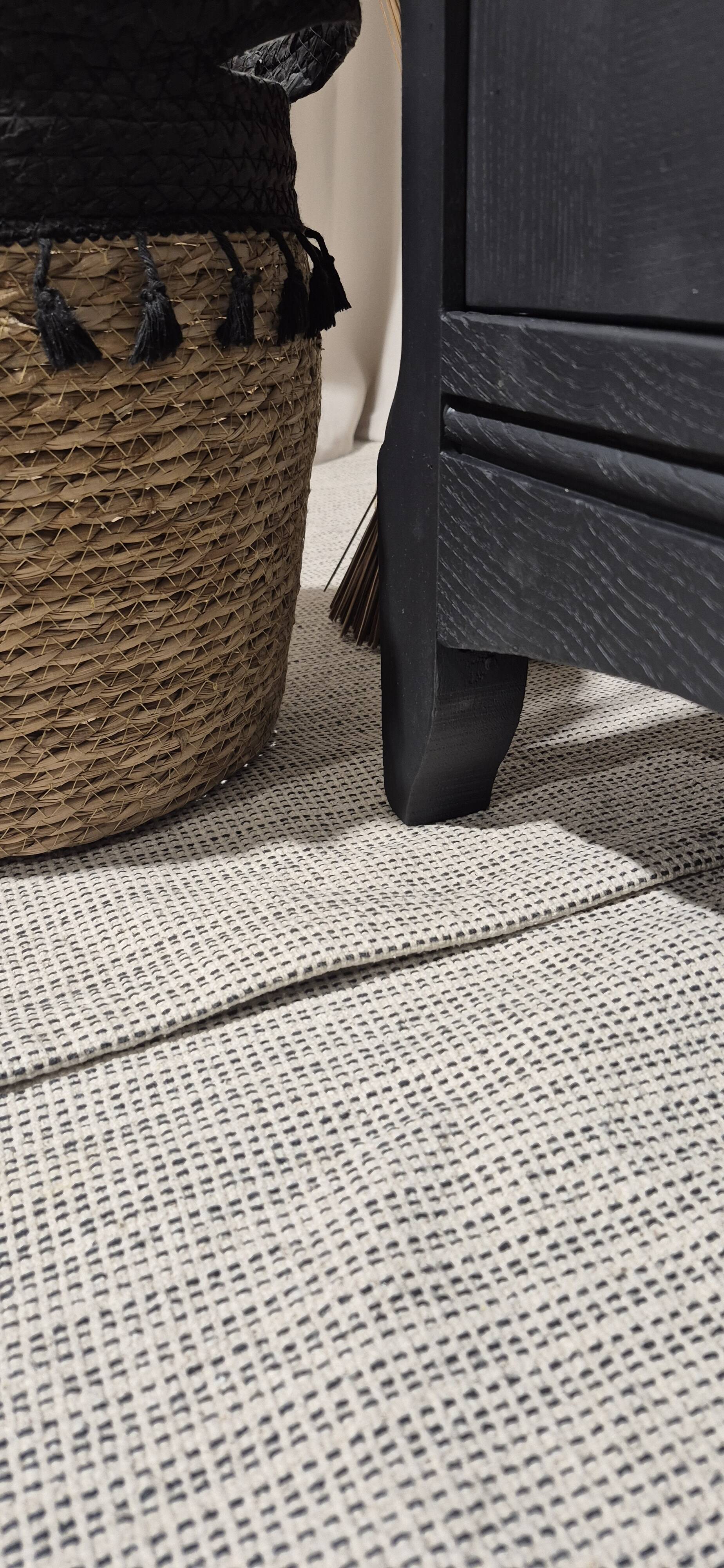 Buffet with 2 doors and 2 drawers