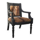 Fauteuil de caractère en bois noir et peau de bête #CHMR