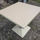 Tolix table in metal / central leg design – 80 x 80 x 80 cm / 20th century