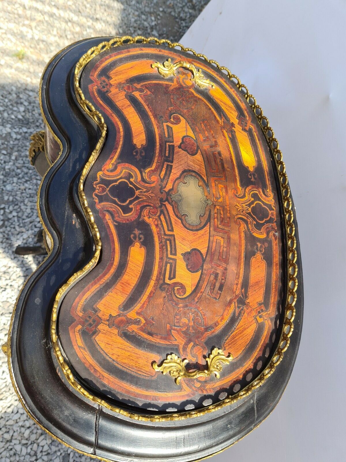 Small table gardener napoleon III - in marquetry - 19th century