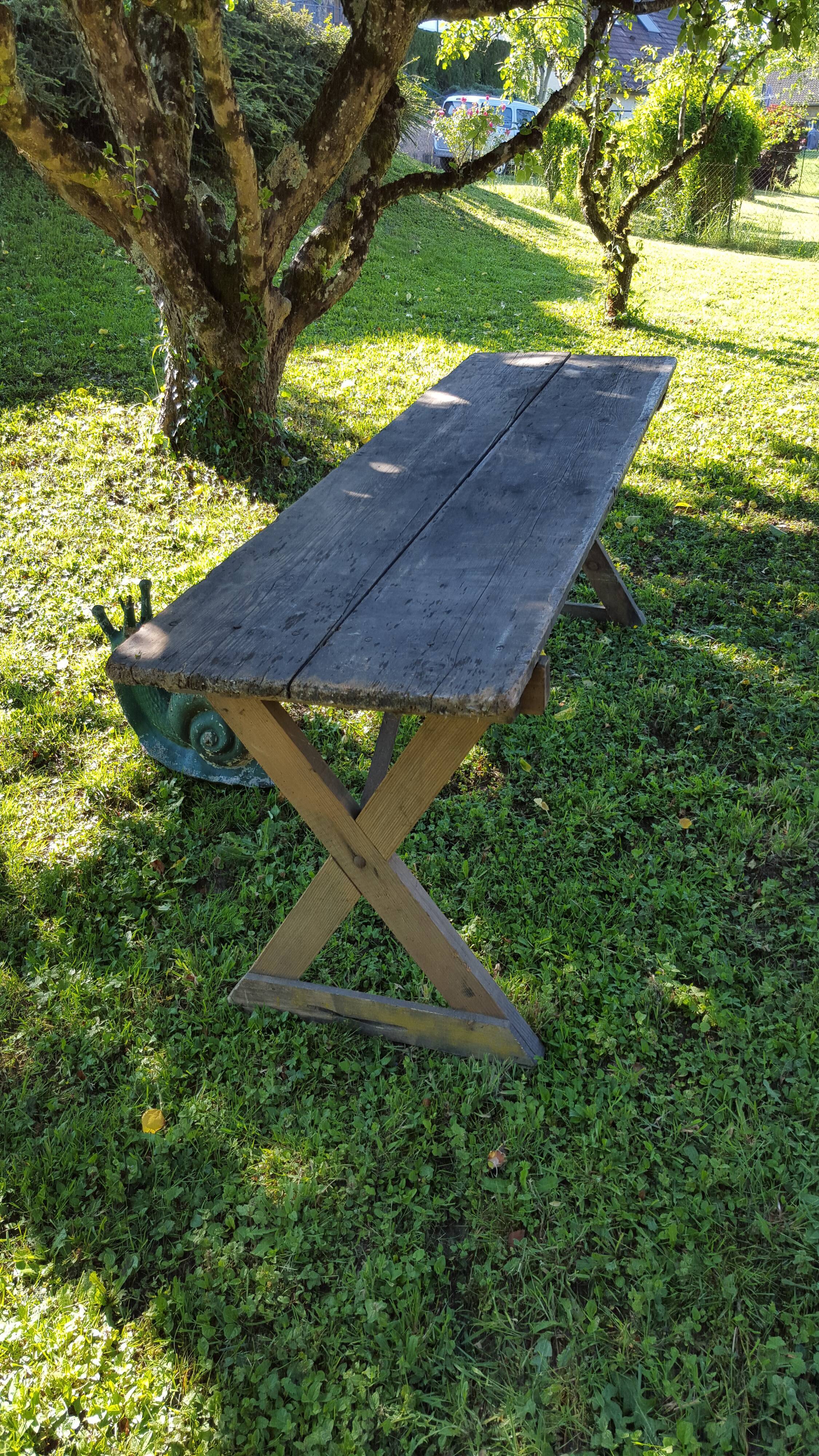 "Sochaux" folding brewery table c