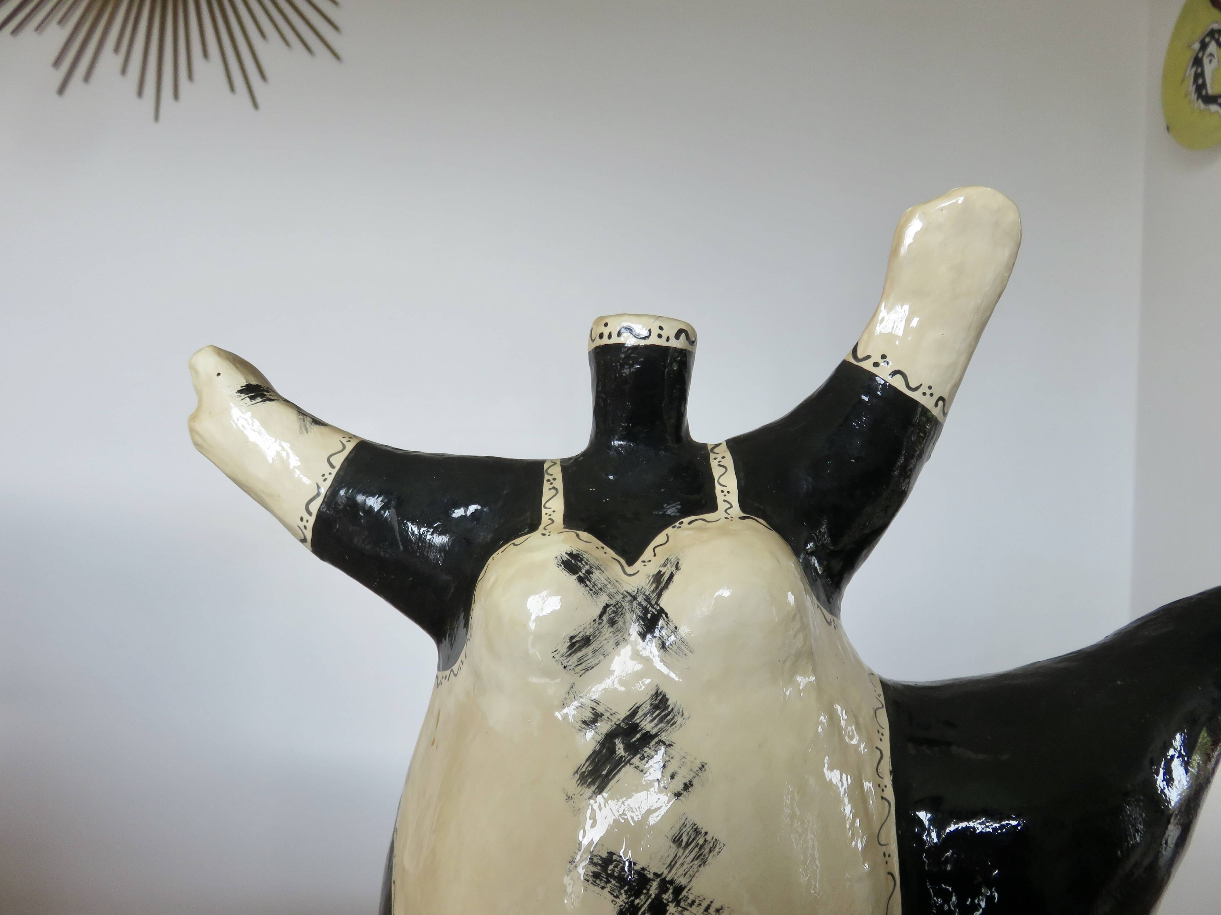 Sculpture "DEESSE" in the style of Niki de Saint Phalle, papier-mâché 1990