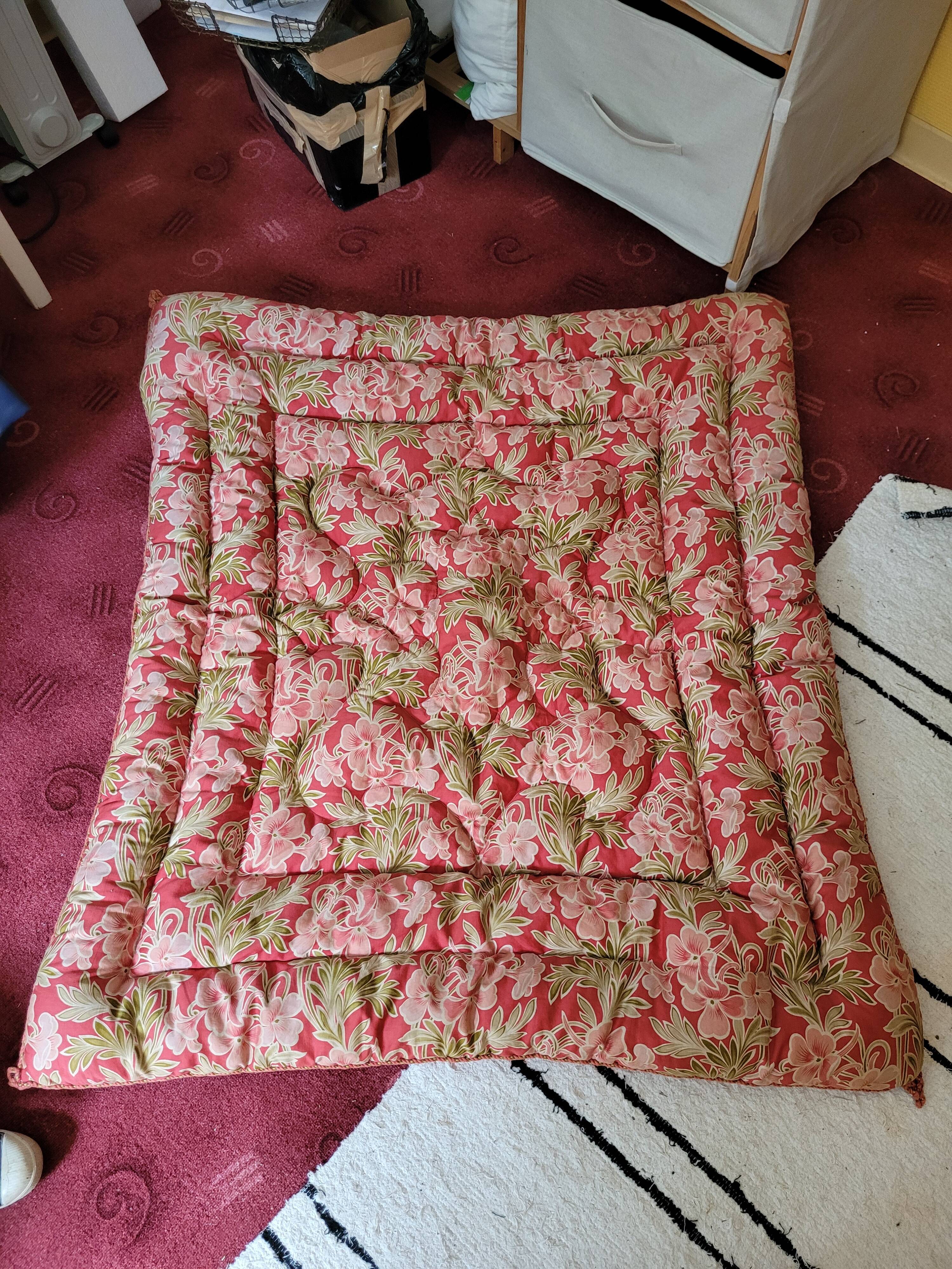Goose down comforter