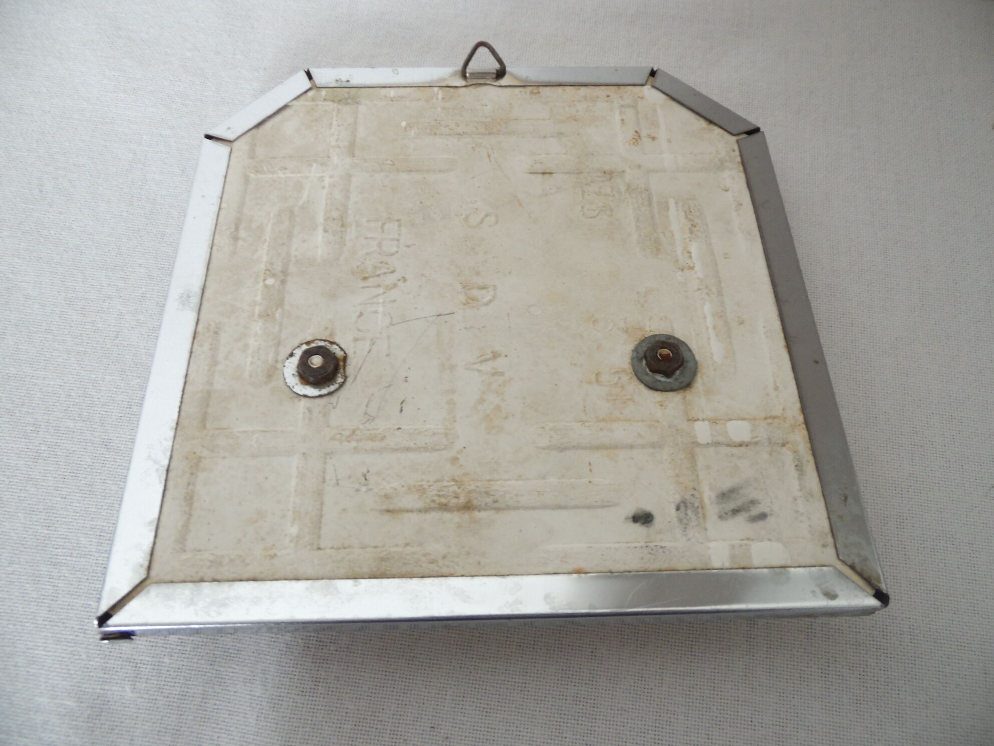 Ceramic tea towel holder