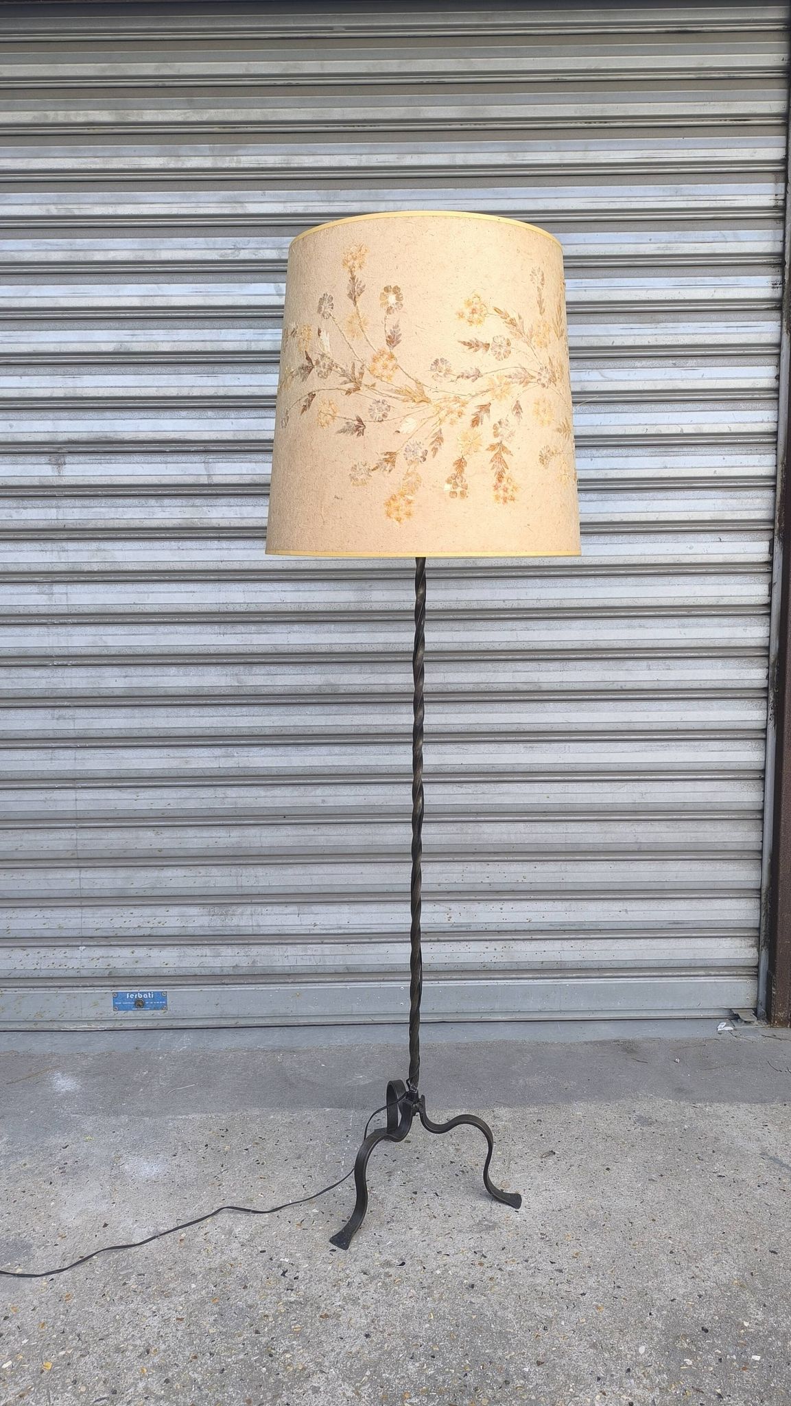 Lampadaire en fer forgé 1950