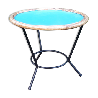 round tripod coffee table in rattan and metal