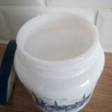 Ancient jar in opaline