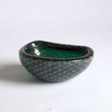 Vide poche bullicante et filigrana vert moucheté d’or, Murano 1950.