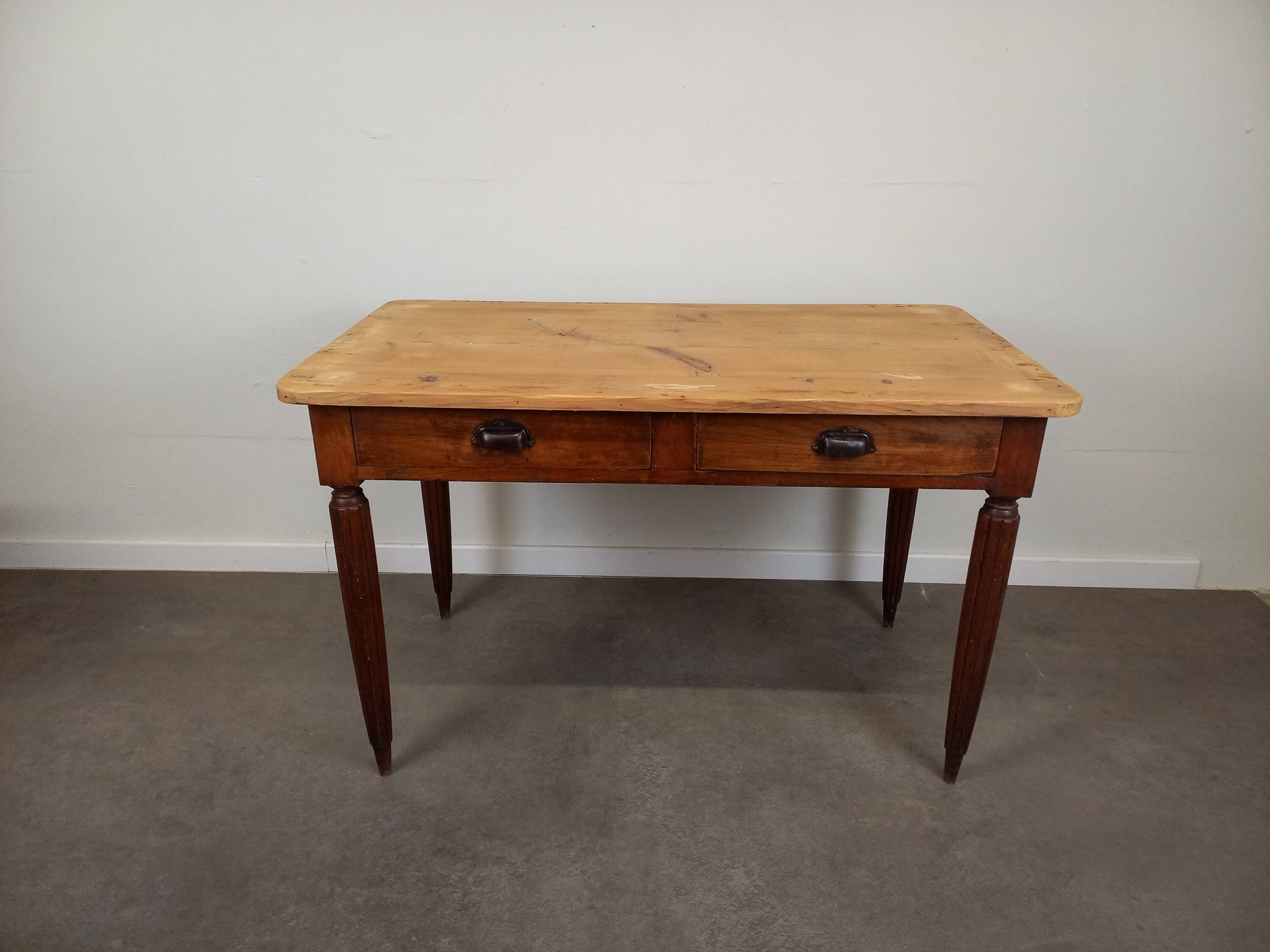 Farmhouse table with drawers