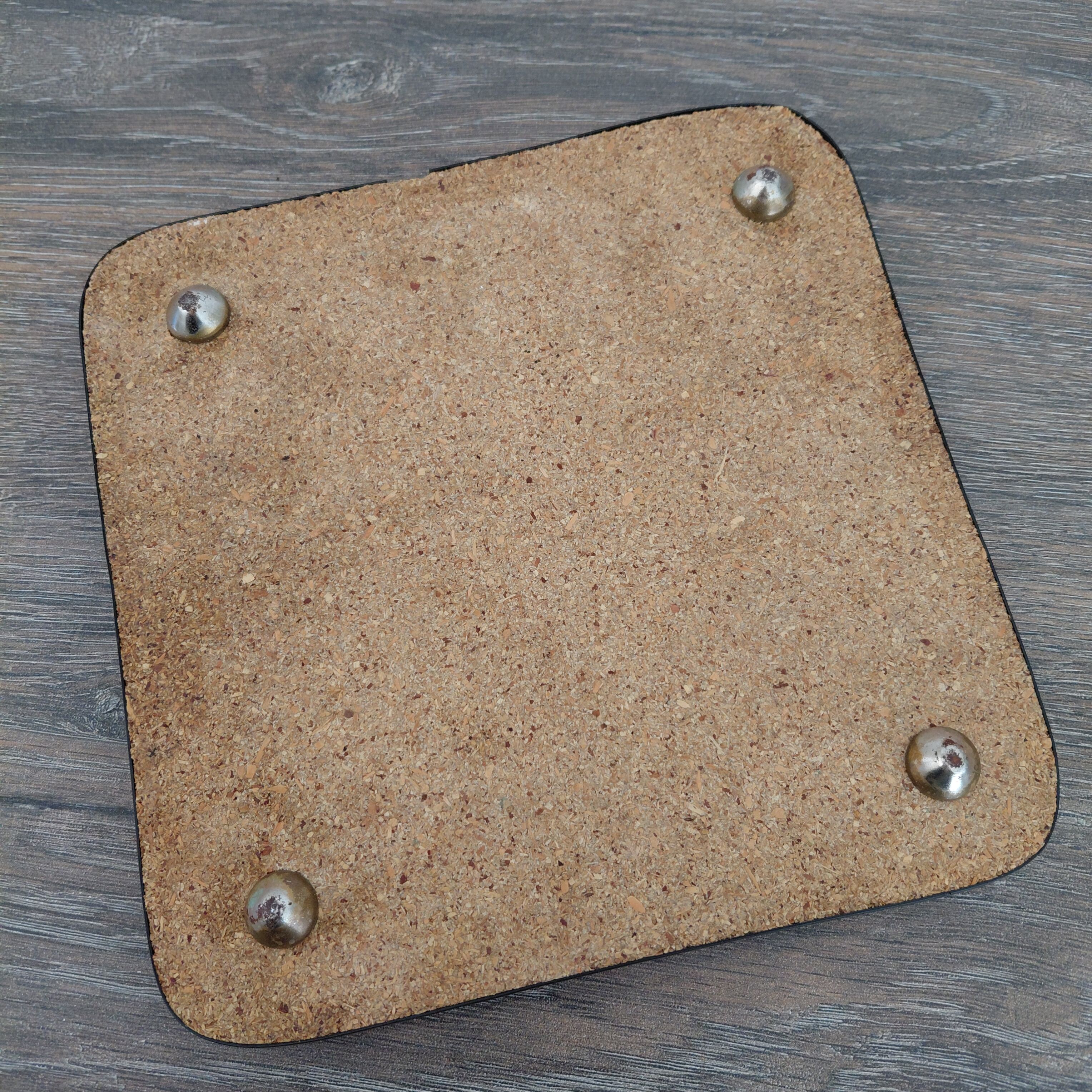 Square trivet in formica
