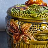 Sugar bowl in barbotine with oak branches