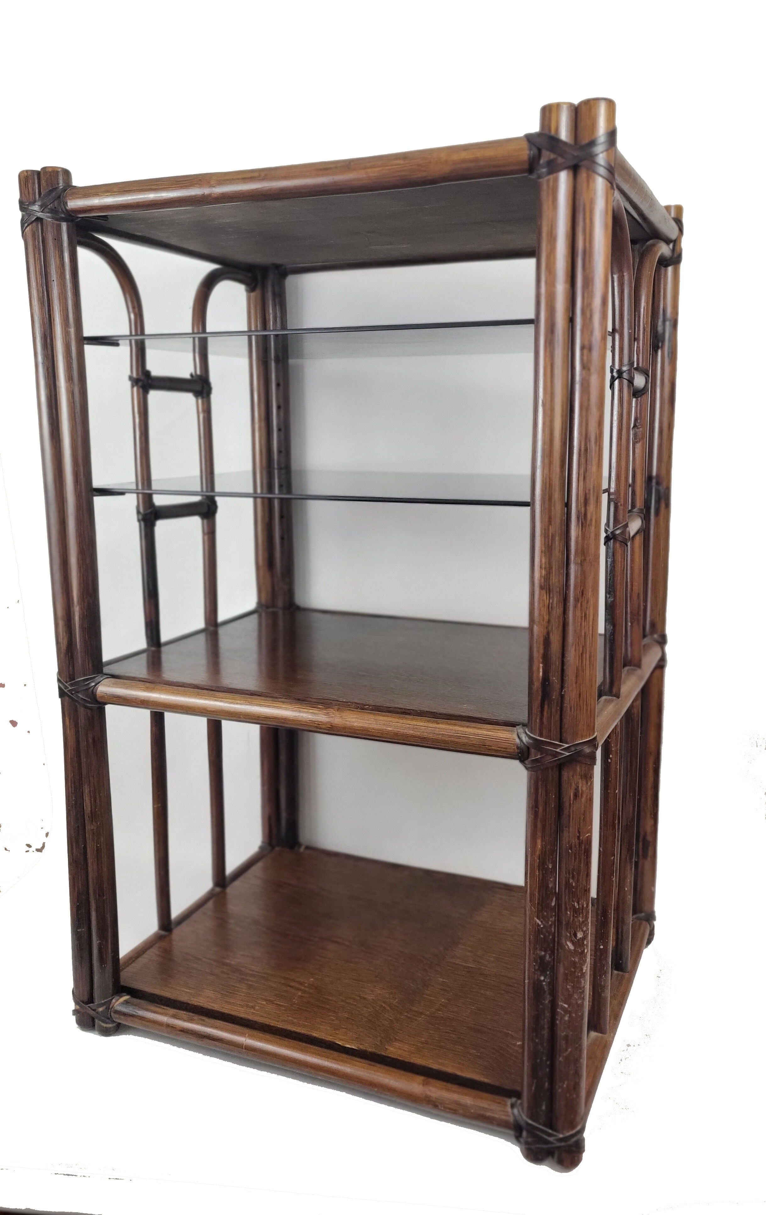 Bamboo Shelf / Smoked glass on foot 70s