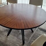 round table