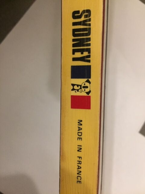 sydney tennis racket 2000