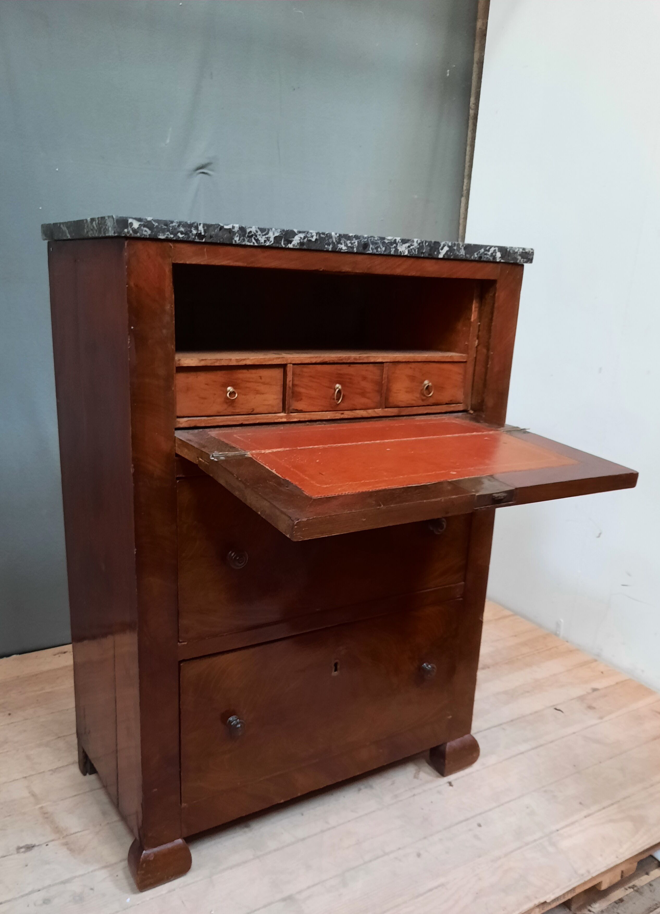 Mahogany stocking secretary louis philippe