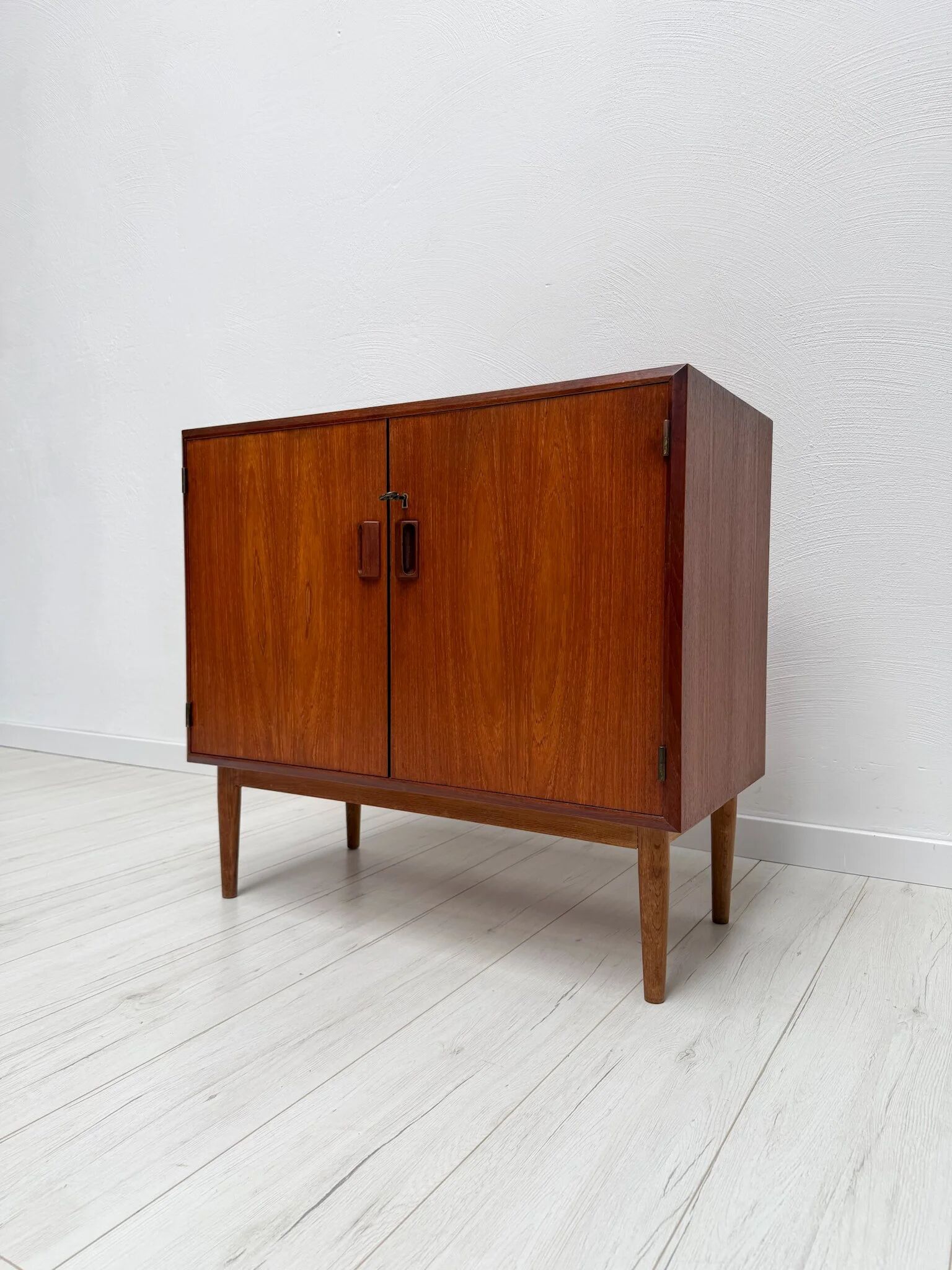 1960s Danish mid-century teak sideboard by Børge Mogensen