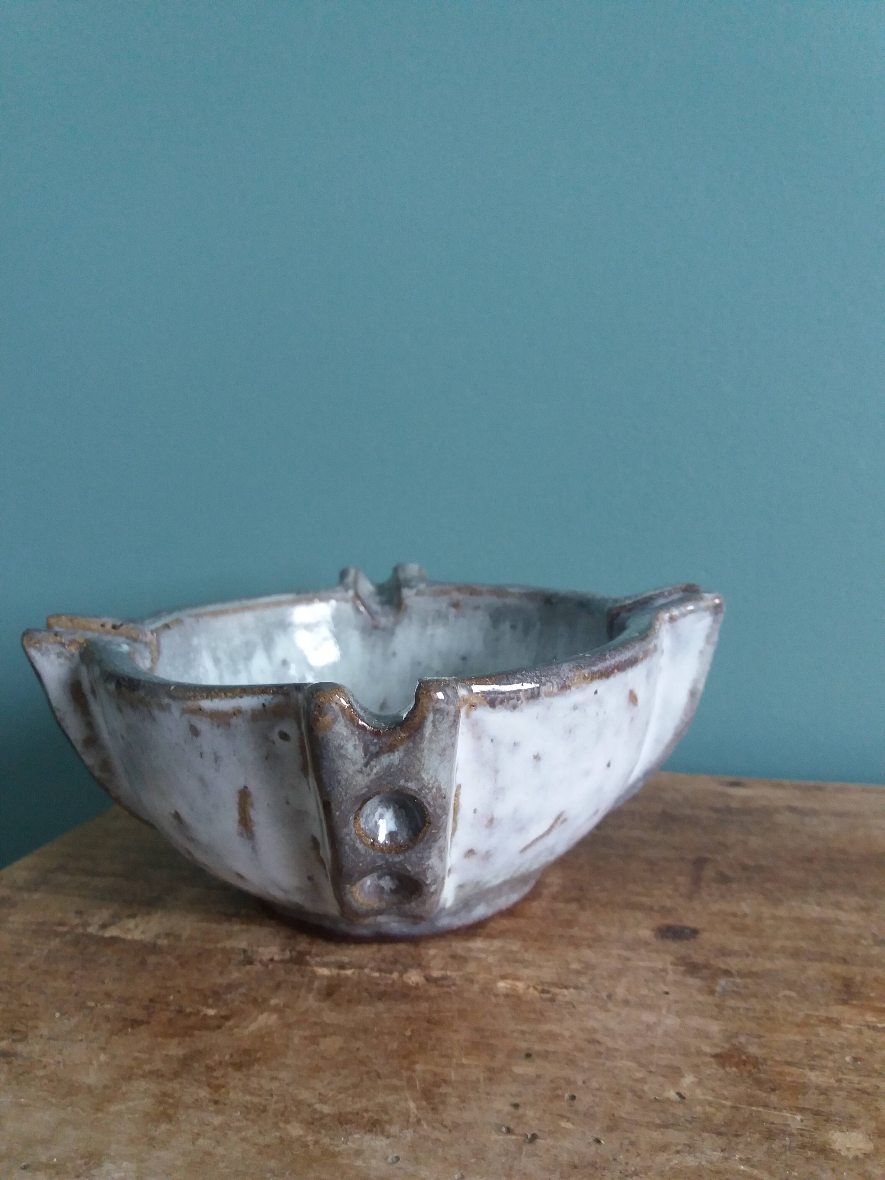 Mortar, ashtray, empty pocket, stoneware signed Les poteries de la Vallée Noire