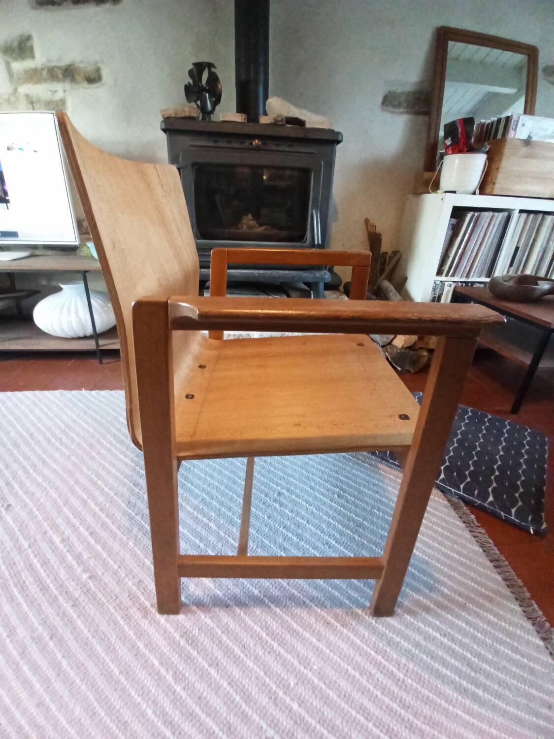 Fauteuil en chêne clair et contreplaqué moulé scandinave