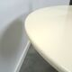 Table ronde crème avec pied strié