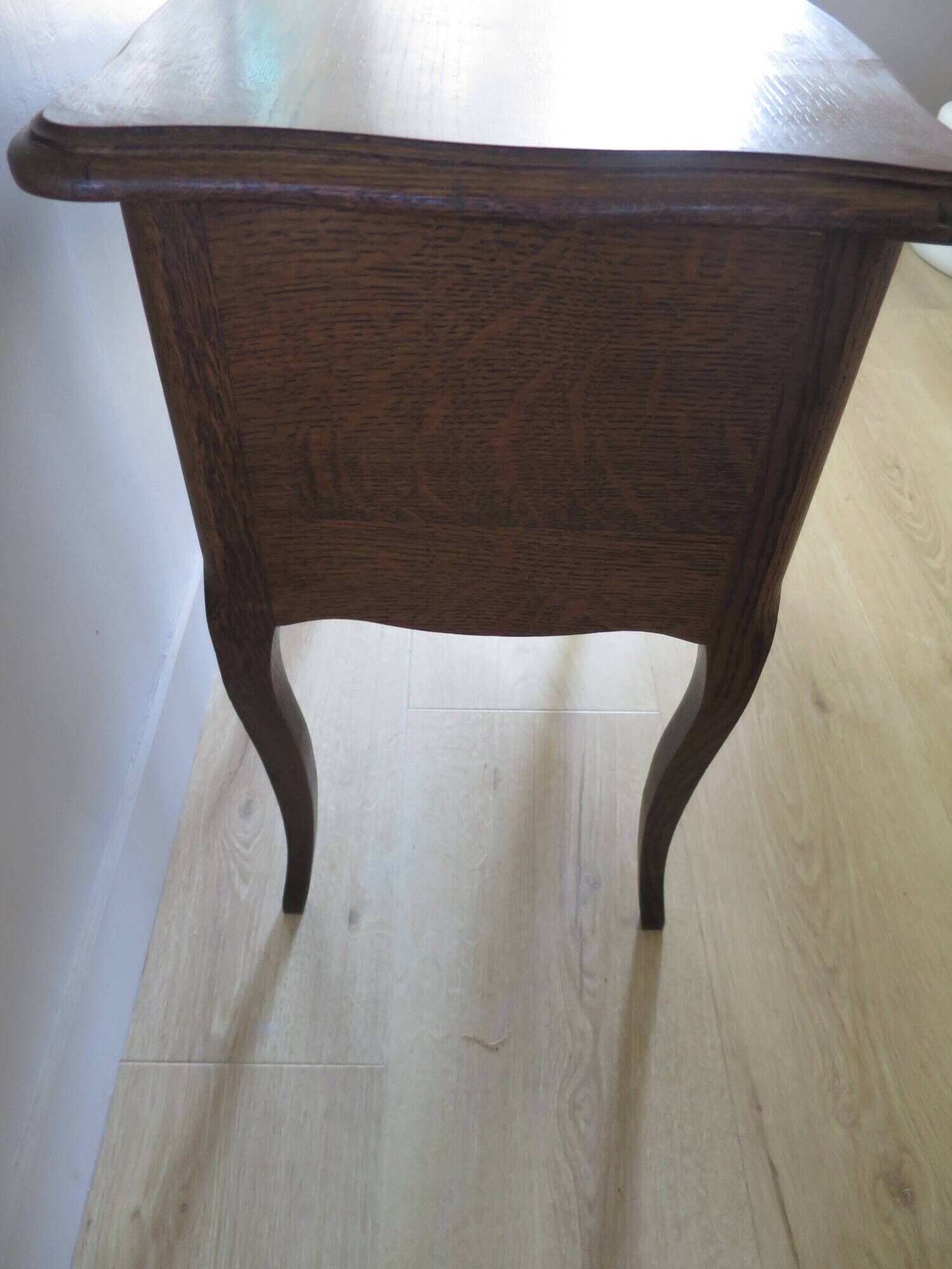 Vintage - Charming work table - Small chest of drawers/dressing table - Louis XV style - Cabriole legs - 2 drawers