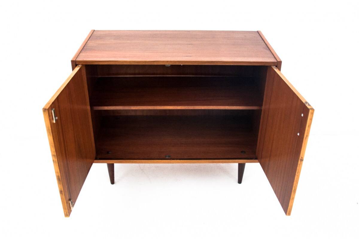 Teak Cabinet, Denmark, 1960s. Renovated.