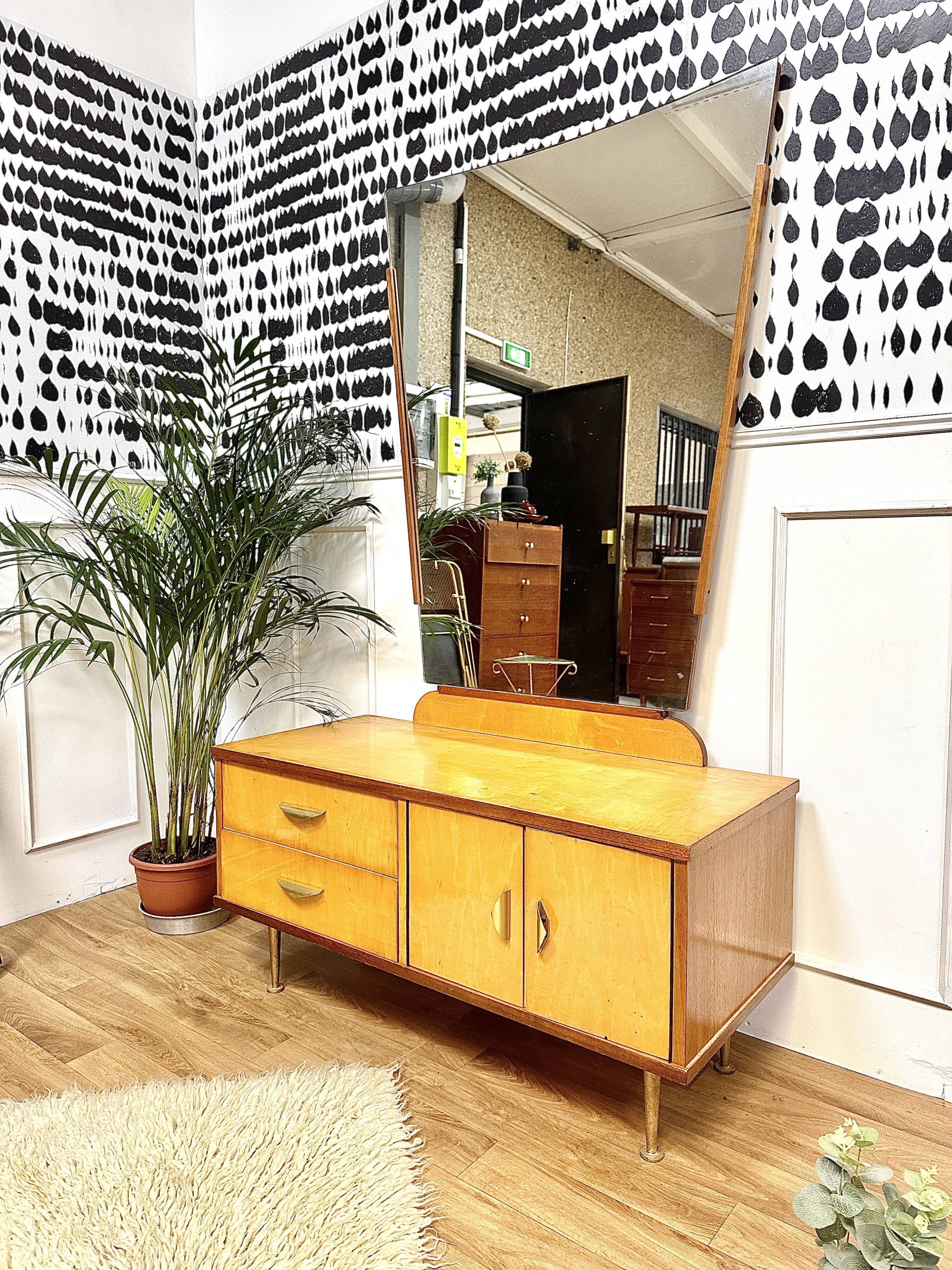 Vintage dressing table