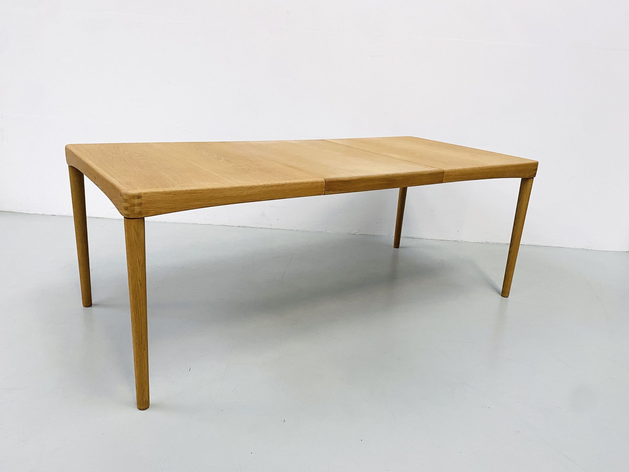 Vintage Danish Extendable Oak Dining Table by H.W. Klein for Bramin, 1960s.
