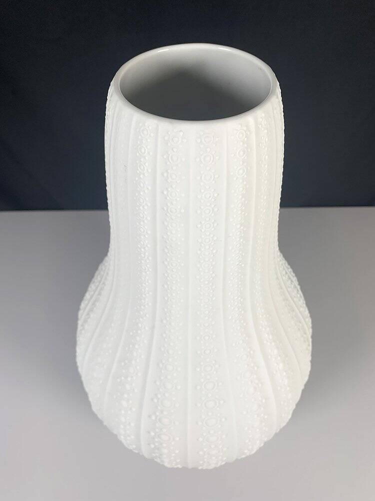 Vase sculpté par Heinrich Calebas