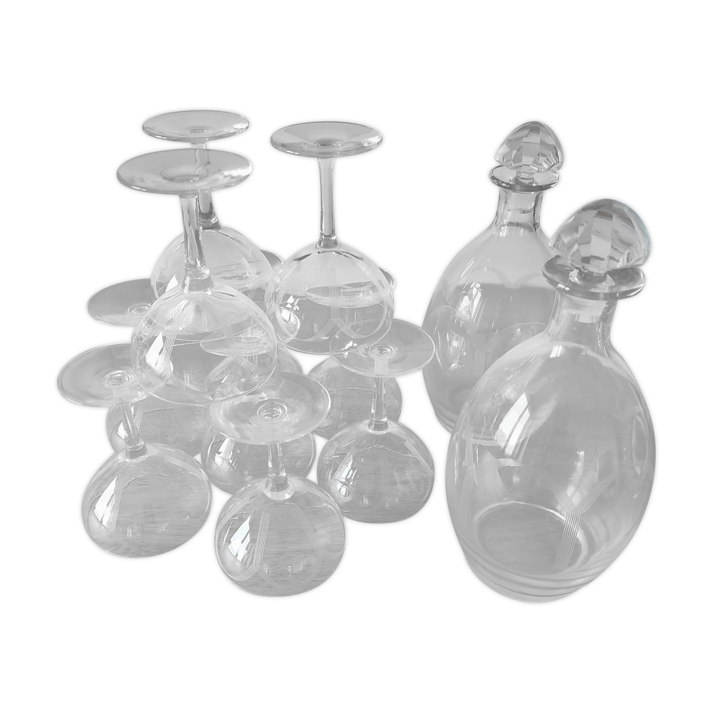 Glass glasses and decanters