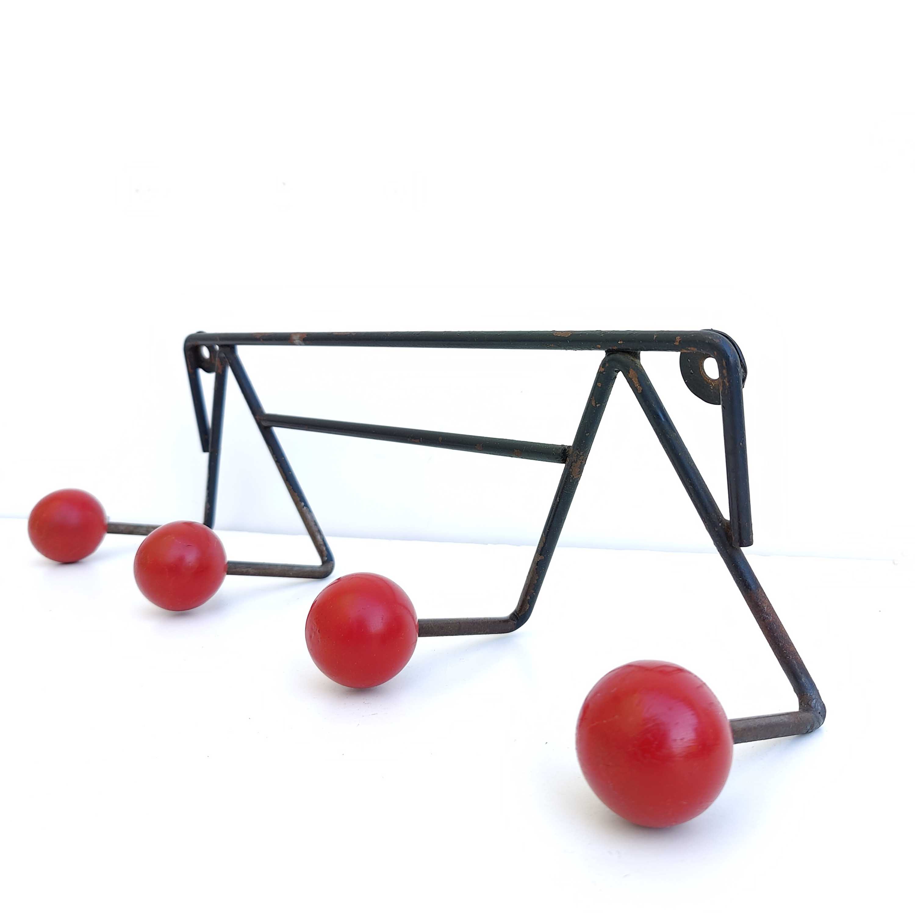 Coat rack Zig-Zag hooks balls red wood