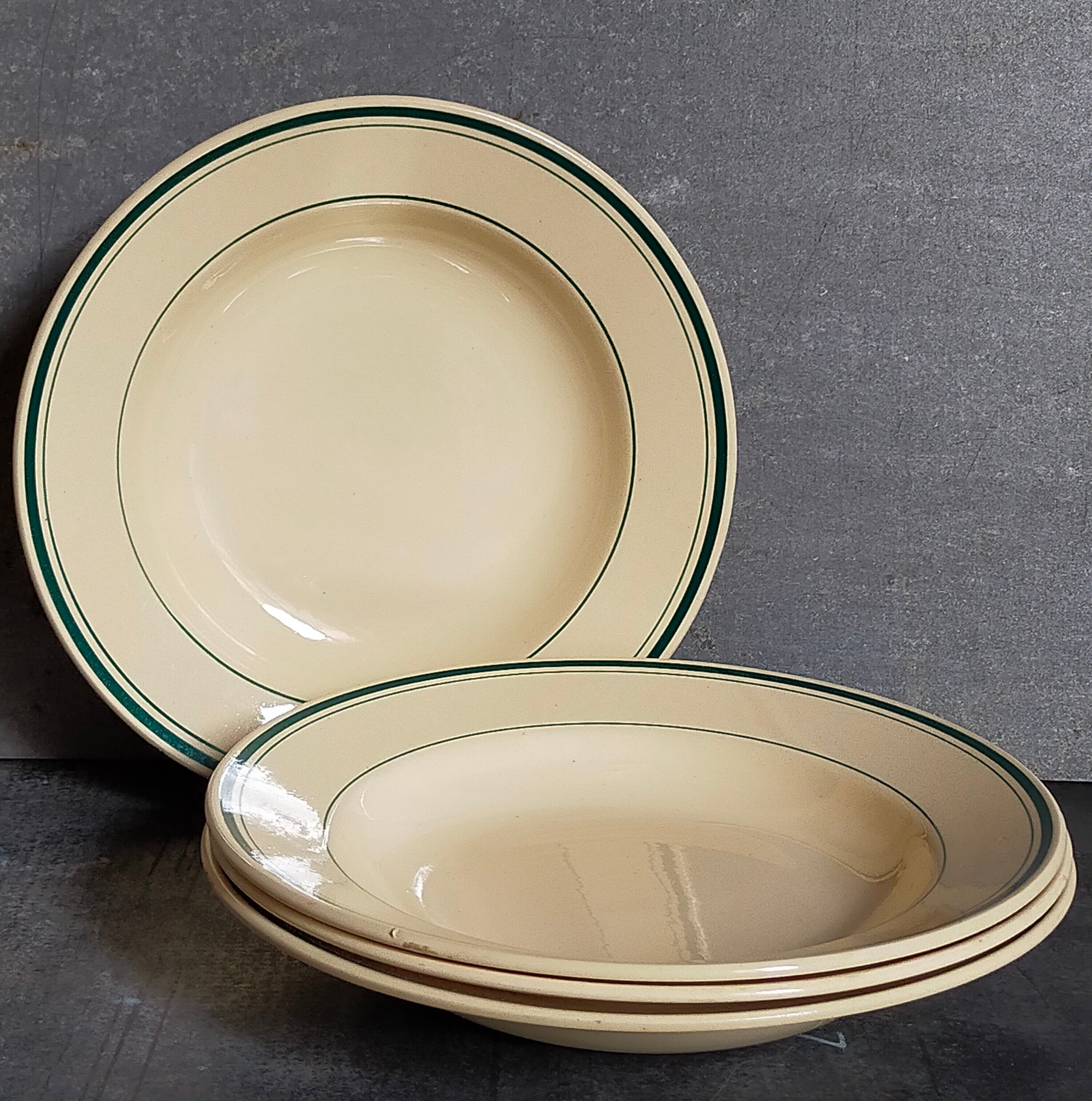 Four plates l'Amandinoise de Saint-Amand ancient