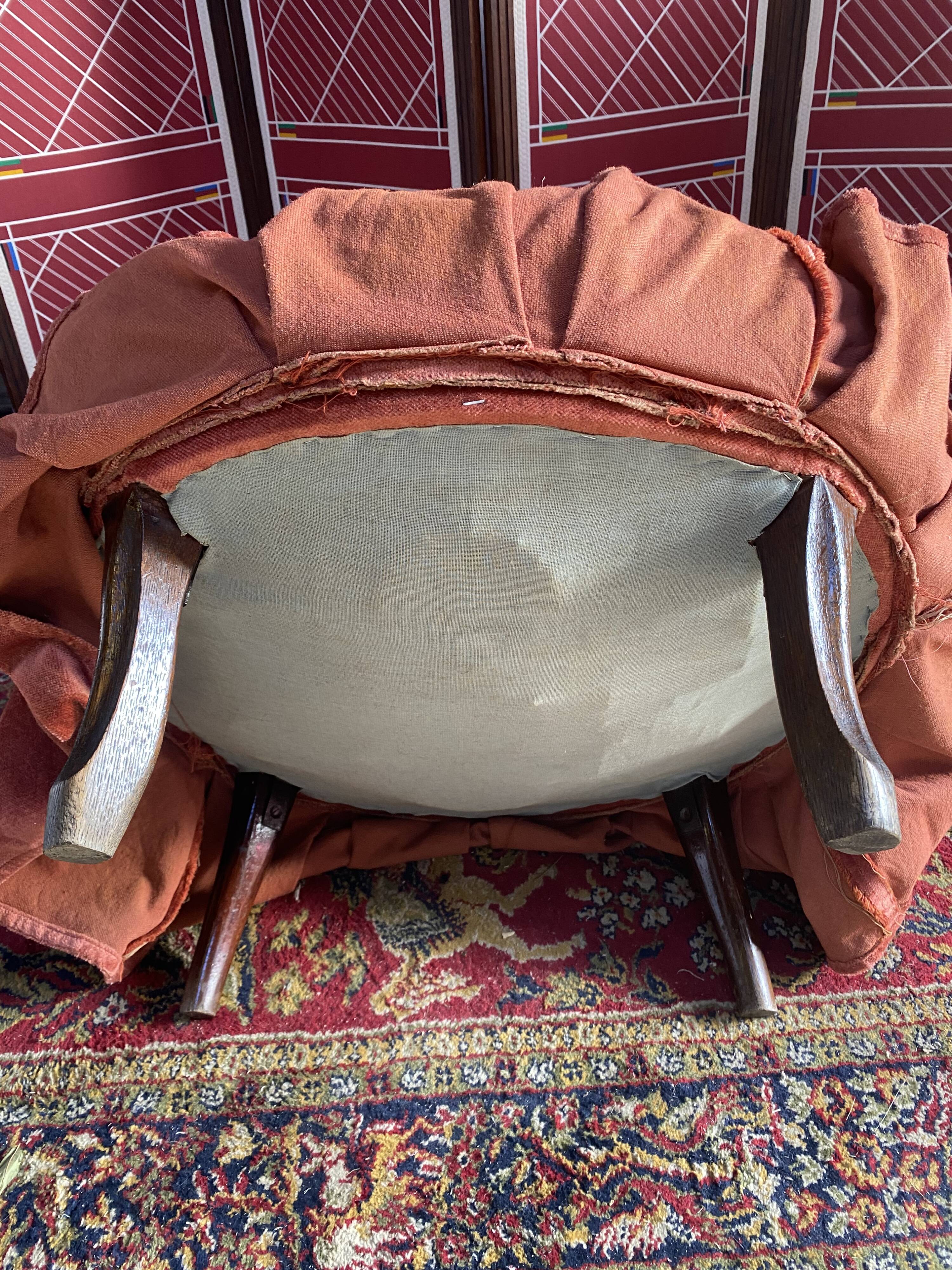 Pink velvet toad armchair