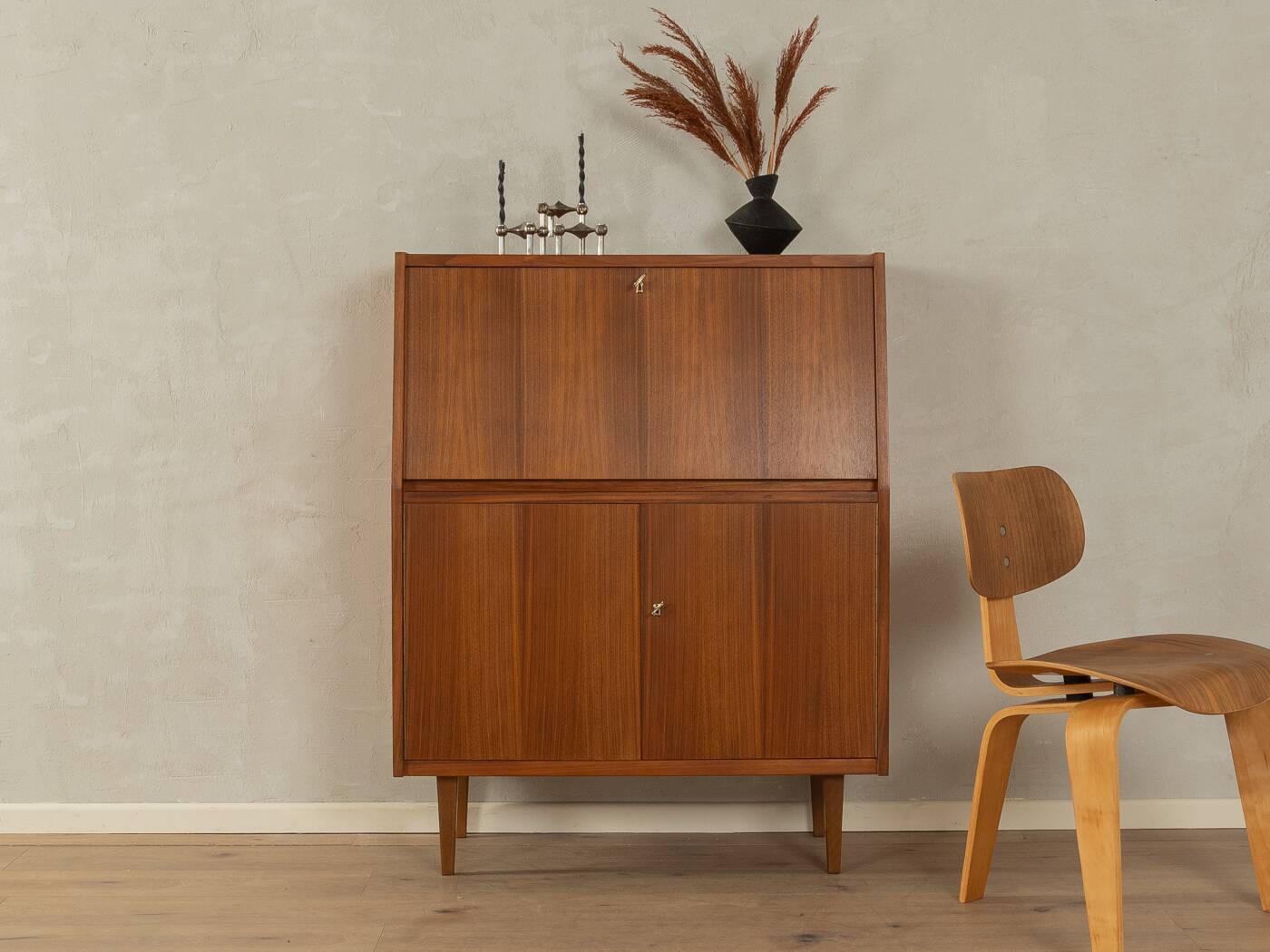 1960s Bureau
