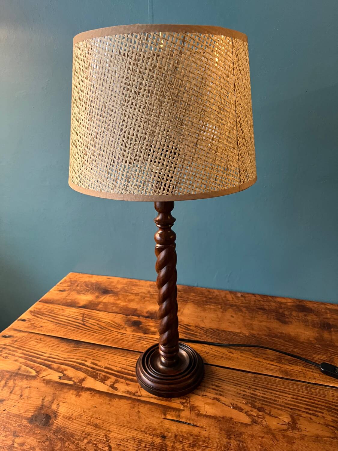 Pair of table lamps in turned wood, manual work