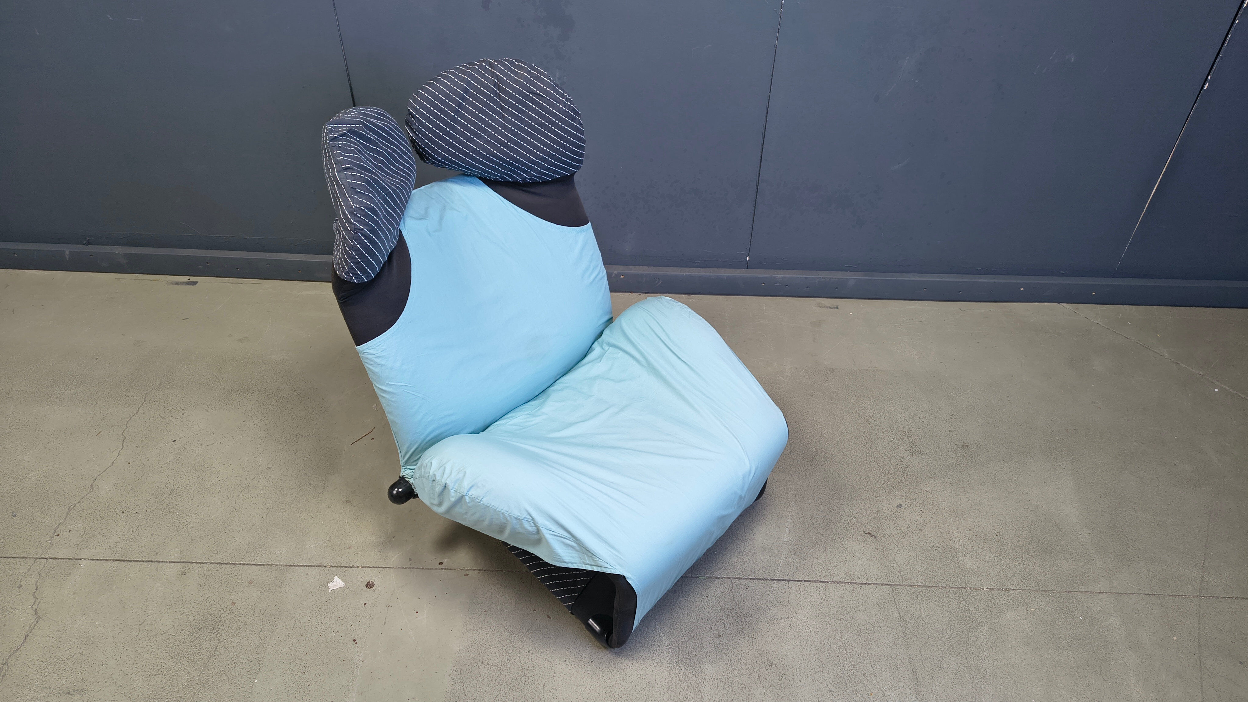 Wink easy chair designed by Toshiyuki Kita for Cassina, 1980s