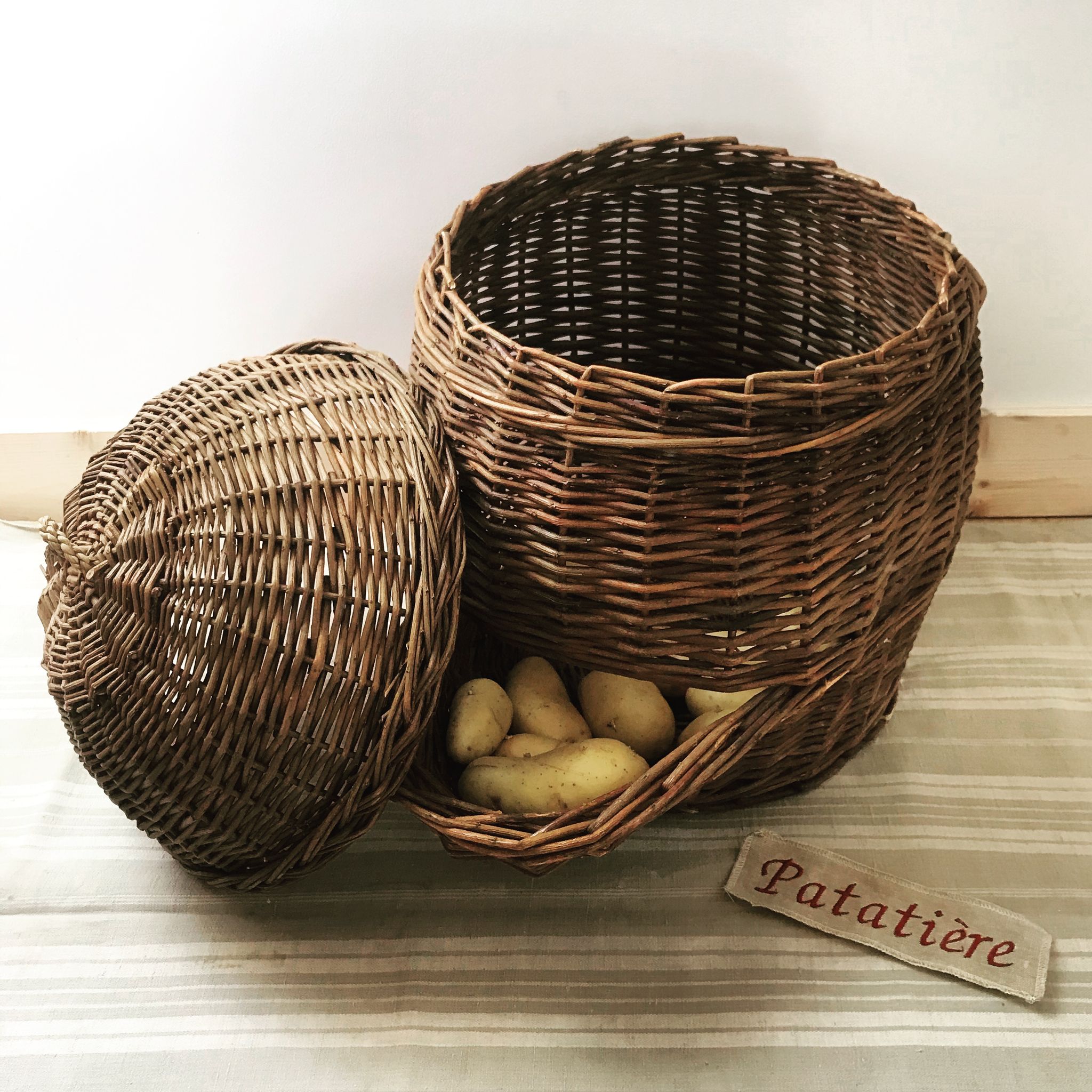 Ancient wicker patatière