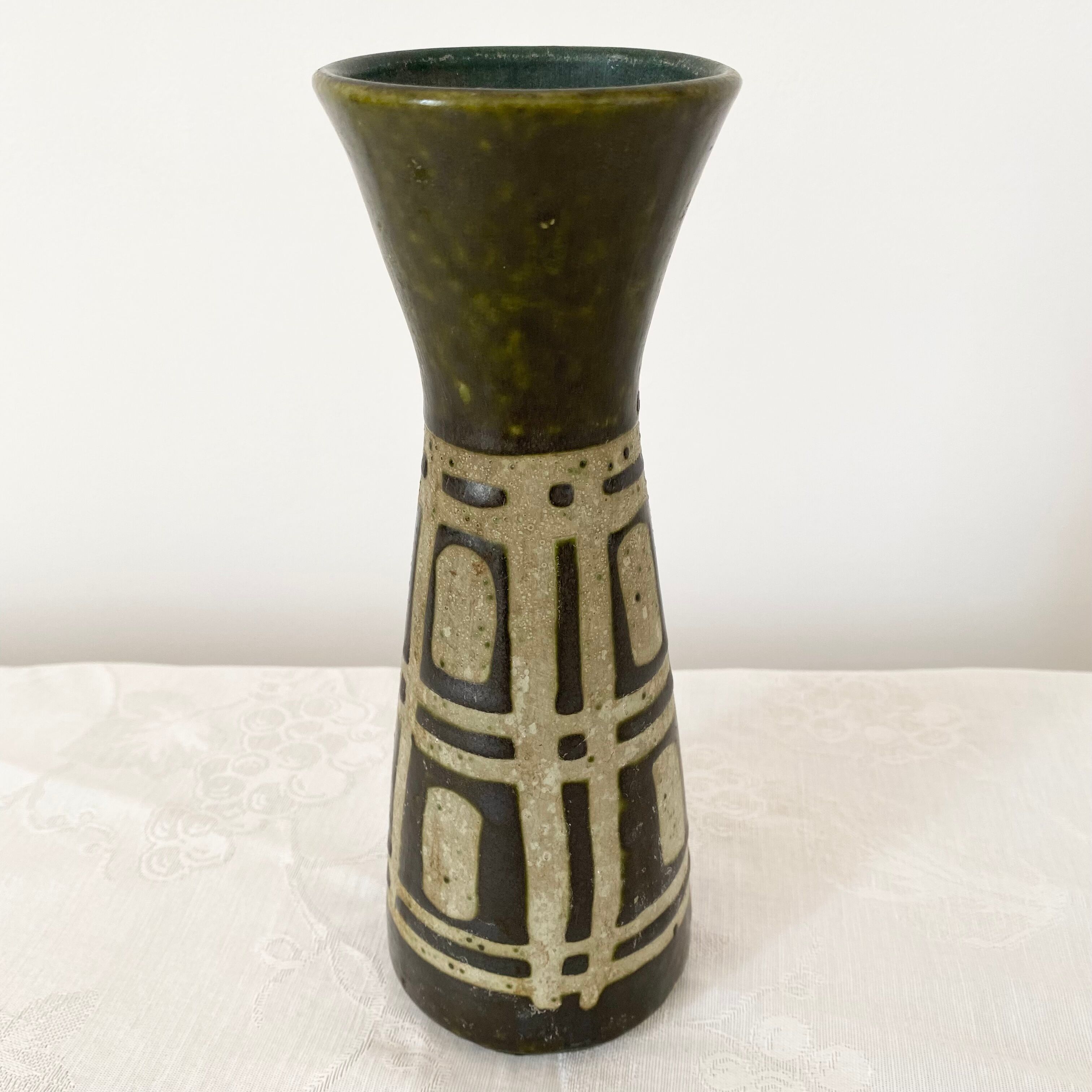 Ceramic soliflore vase
