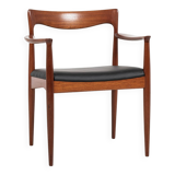 Midcentury Danish chair with armrests in teak and new skai by Arne Vodder for Vamo 1960s