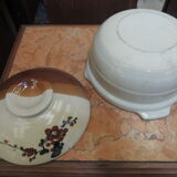 Round sandstone tureen with spout
