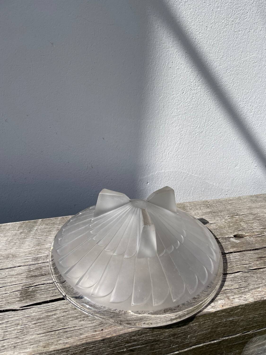 Coupe Art Déco en verre dépoli