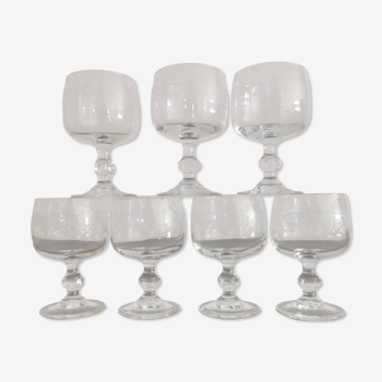 Set of 7 white wine glasses on crystal legs decorated with grapes and vine branches Luminarc