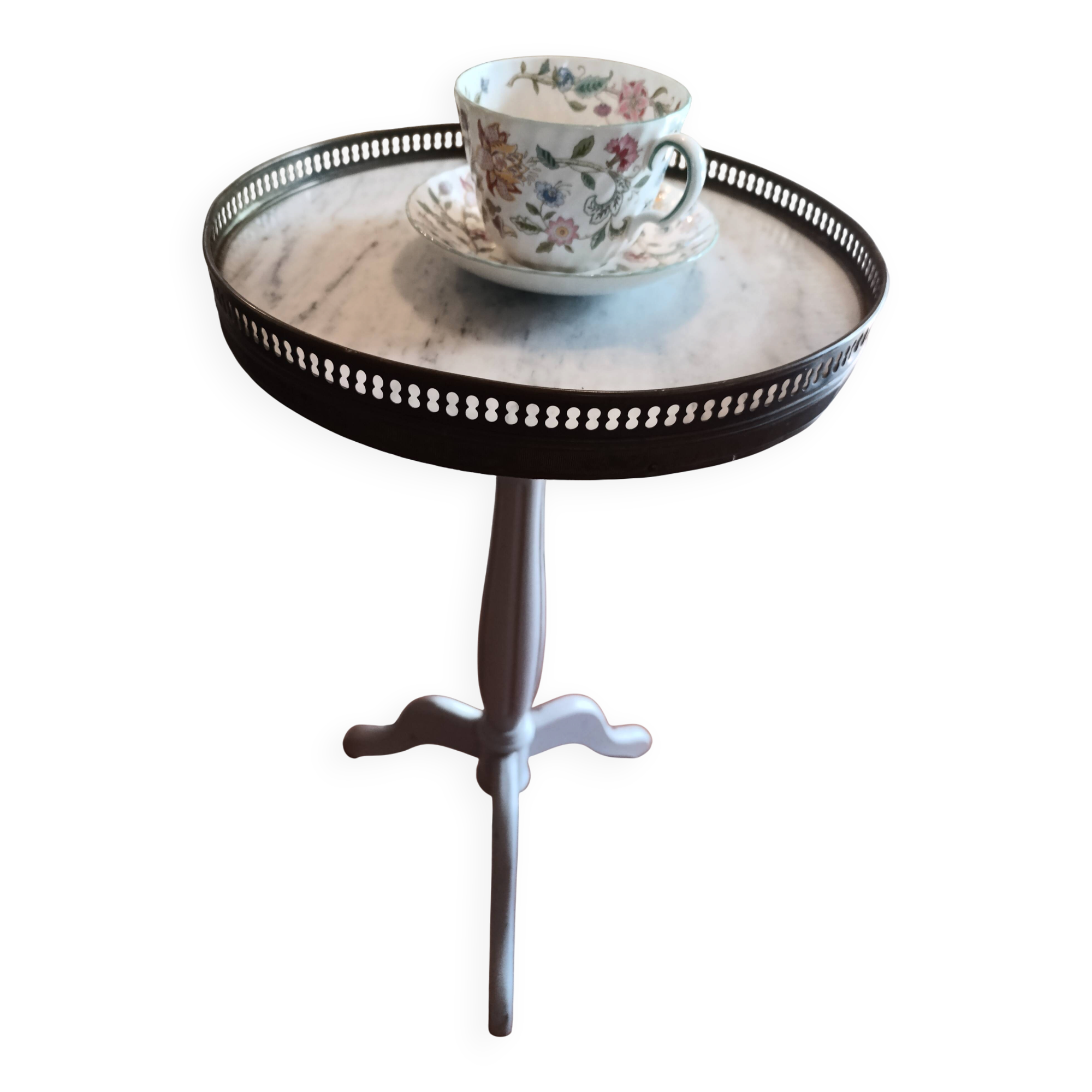 Vintage white marble and brass gueridon in Louis XVI style.